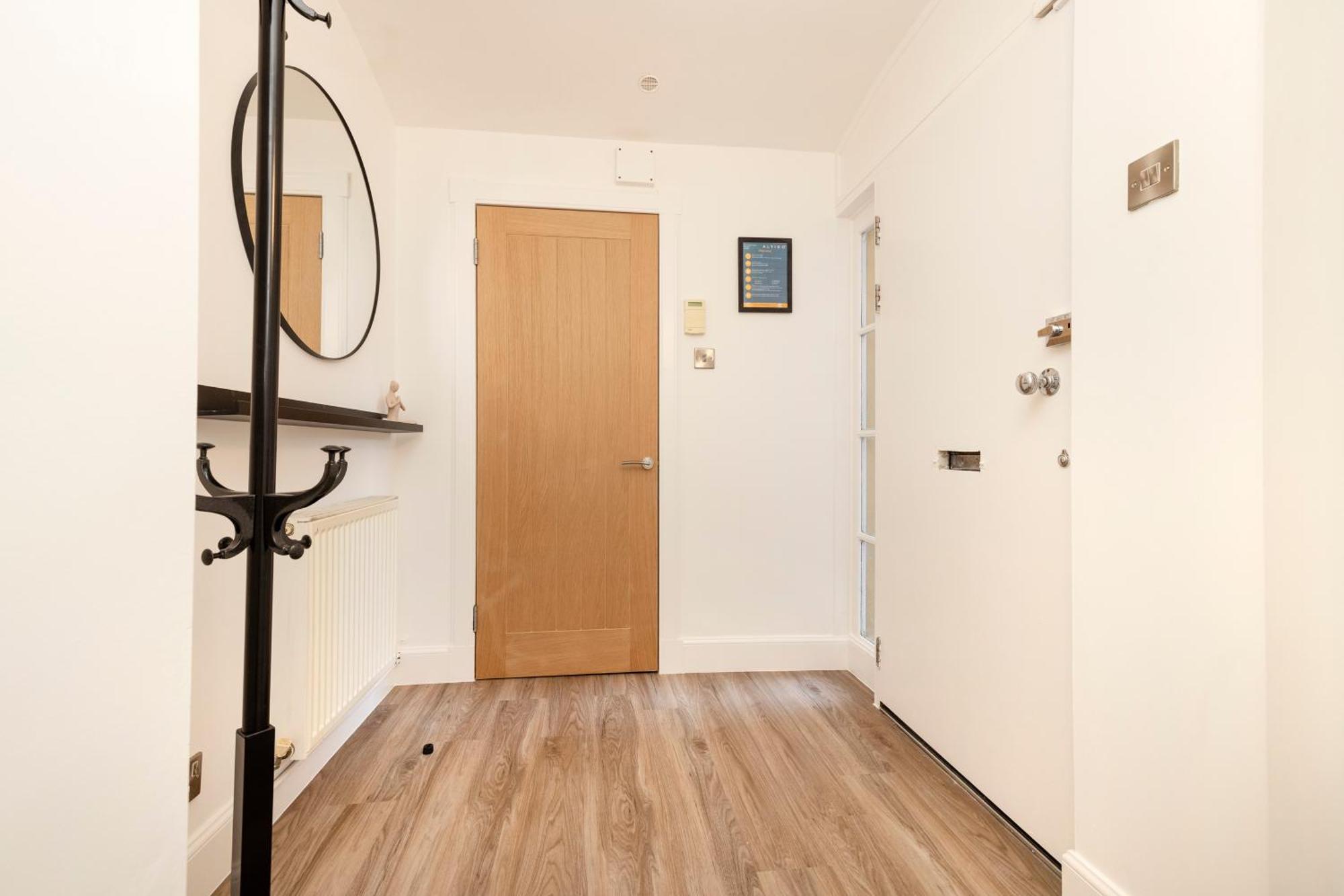 Joivy 3Br Flat In Haymarket With Free Parking Единбург Екстер'єр фото