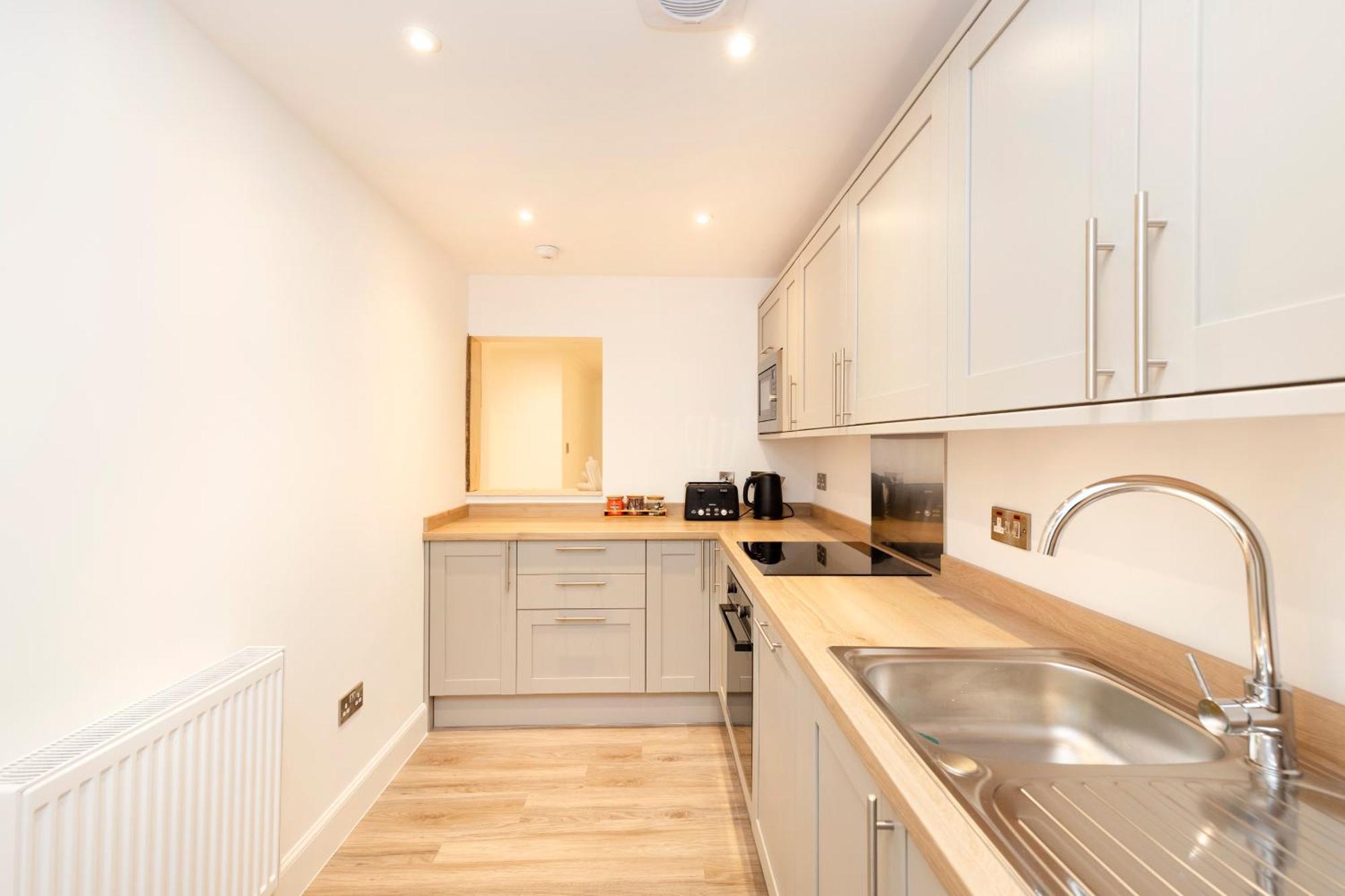 Joivy 3Br Flat In Haymarket With Free Parking Единбург Екстер'єр фото
