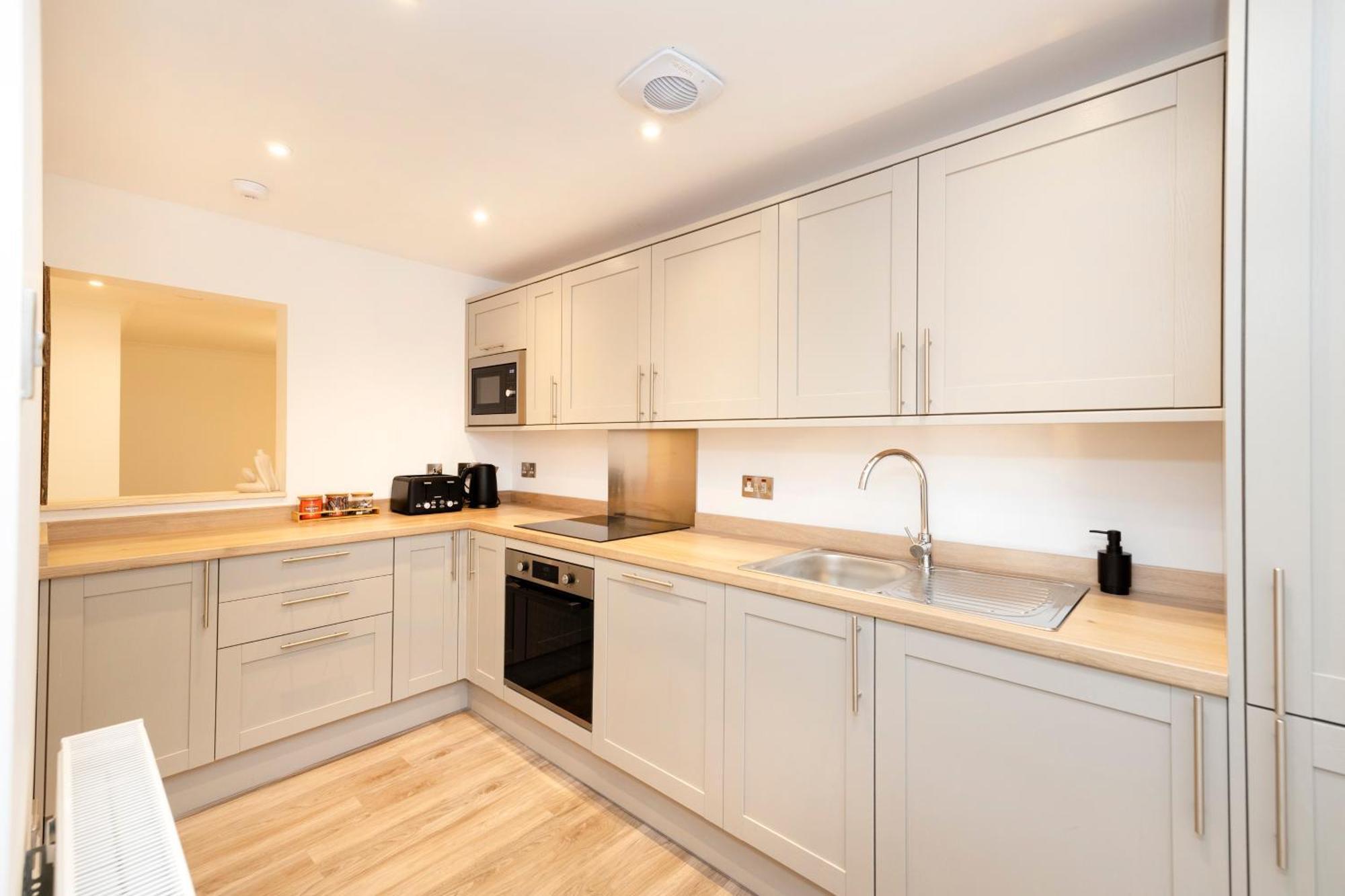 Joivy 3Br Flat In Haymarket With Free Parking Единбург Екстер'єр фото