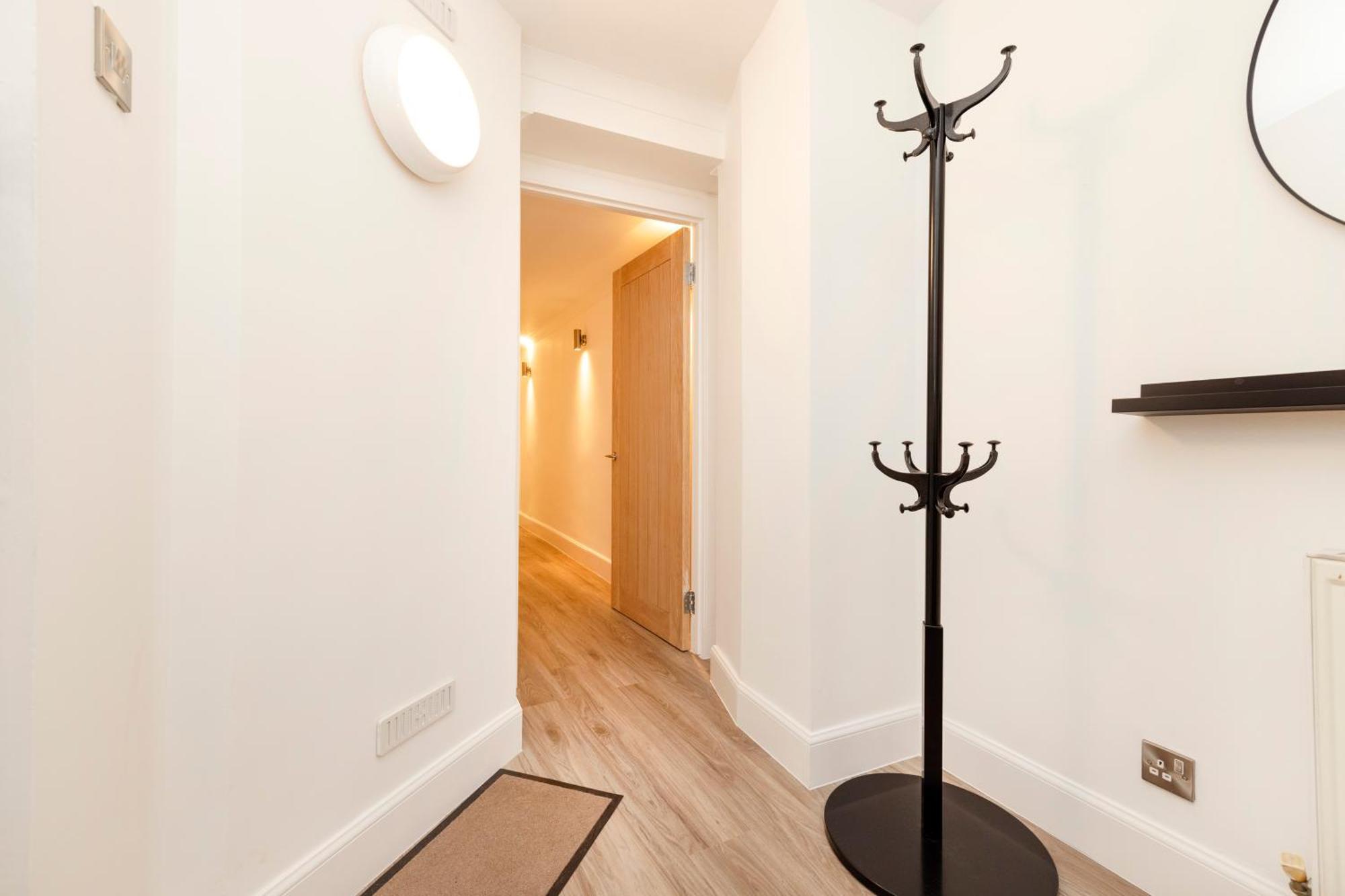 Joivy 3Br Flat In Haymarket With Free Parking Единбург Екстер'єр фото